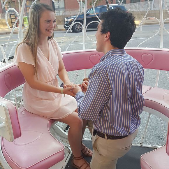 Meet your Posher, Jennifer - Picture 1 of 1